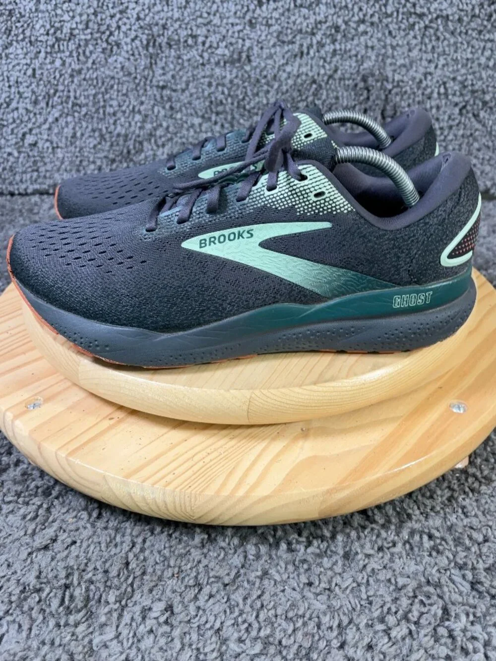 Brooks Ghost 16 Running Shoes Mens Size 11 Low Top Gym Training Sneakers